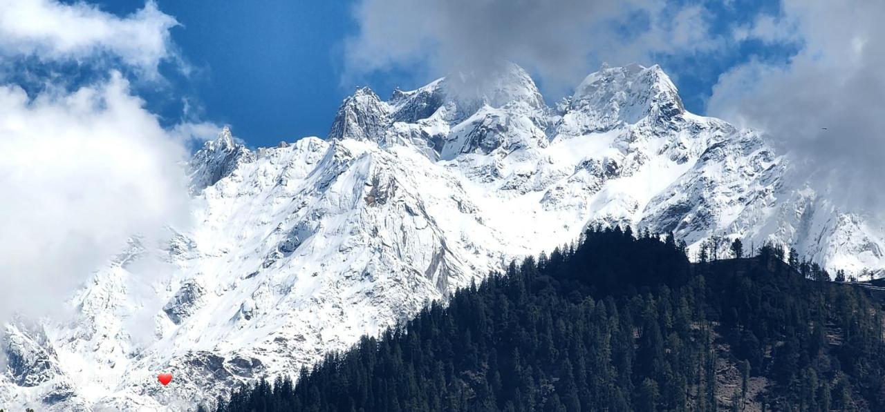 Little Hamlet Choj Homestay Kasol